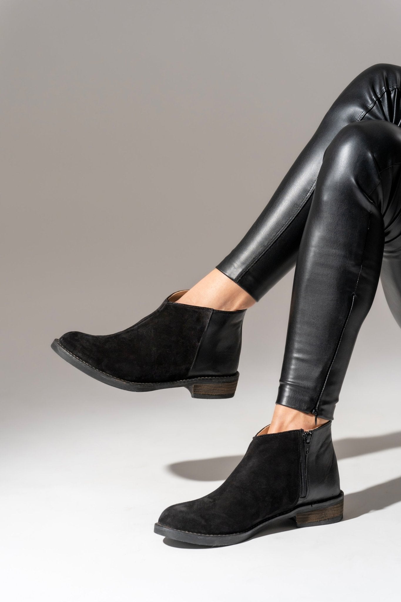 The Workshop - Ankle Boots with Zipper